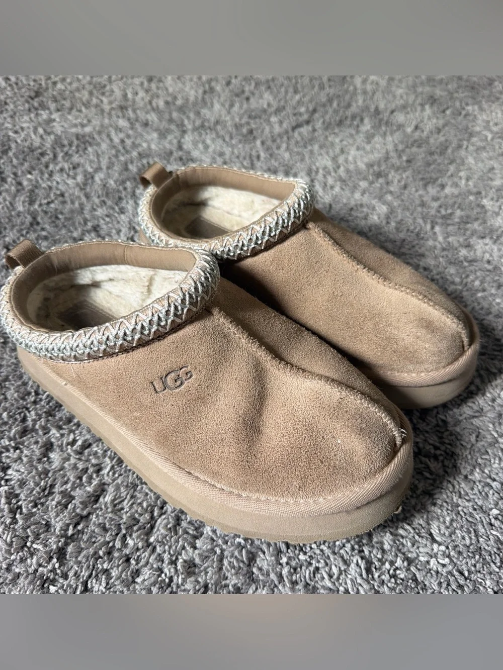 UGG Kids Slip-On Suede Slippers in Tan with Cream Trim